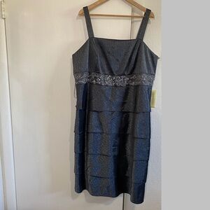 R&M Richards Women‎ 22W Plus Silver Metallic Tiered Cocktail Dress Beaded Formal
